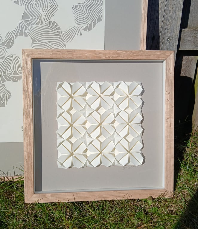 30x30cm foldet papirværk, indrammet  billede 3
