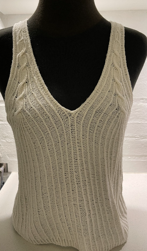 Kit: Cascade Tank Top fra "Odd Row" - Elise garn - garnkit