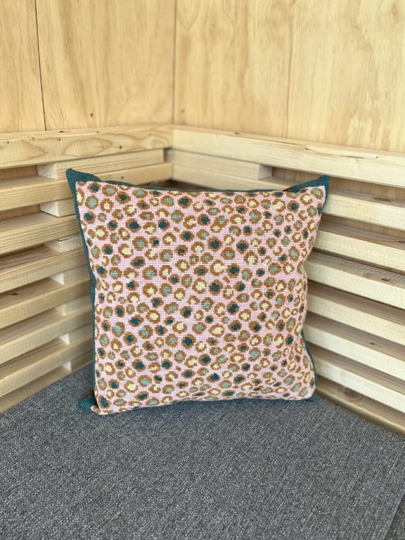 Crazy Leo Rose pude 2027-4 Str. 39 x 39 cm. (4)