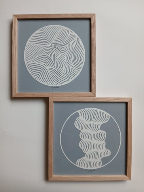 20x20cm papercut, dueblå, indrammet (3)