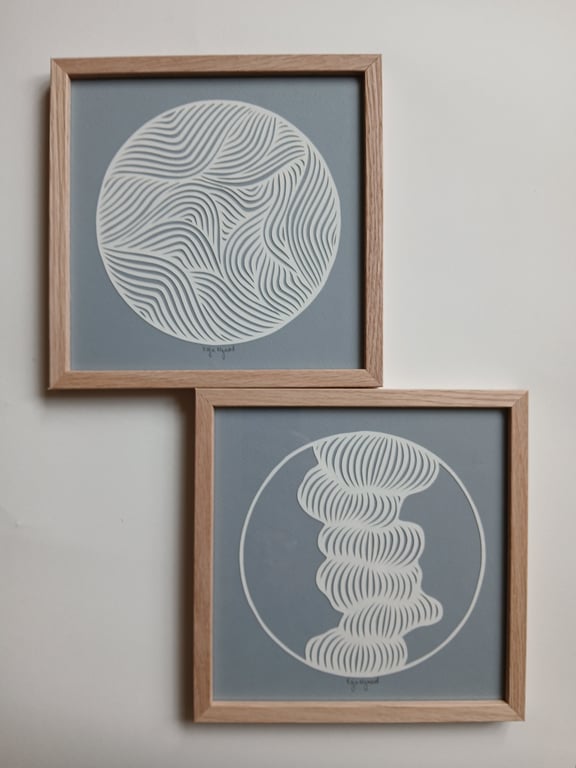 20x20cm papercut, dueblå, indrammet (3)