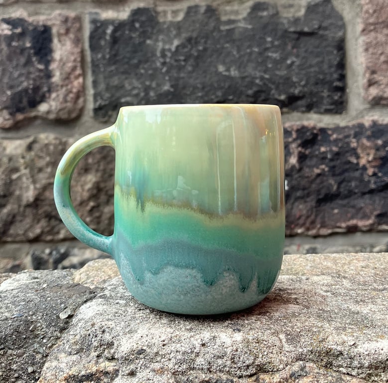 Hånddrejet kop/krus med hank billede 4