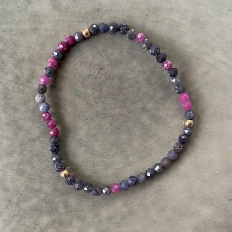 Safir og rubin armbånd 3 mm billede 2