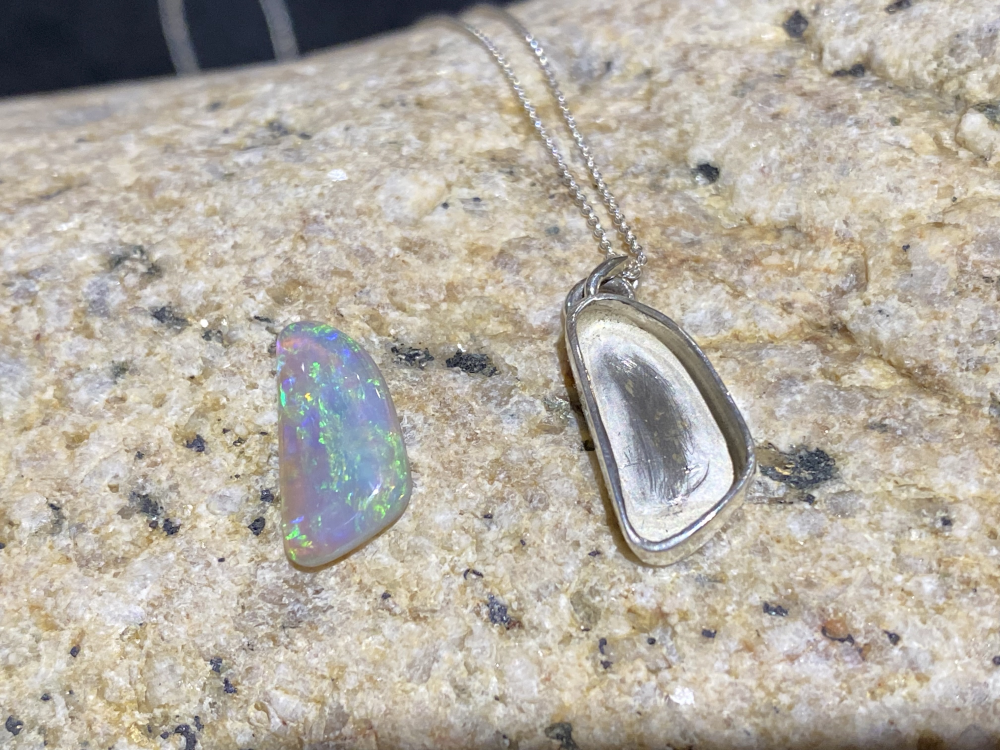 Opal + ring/vedhæng