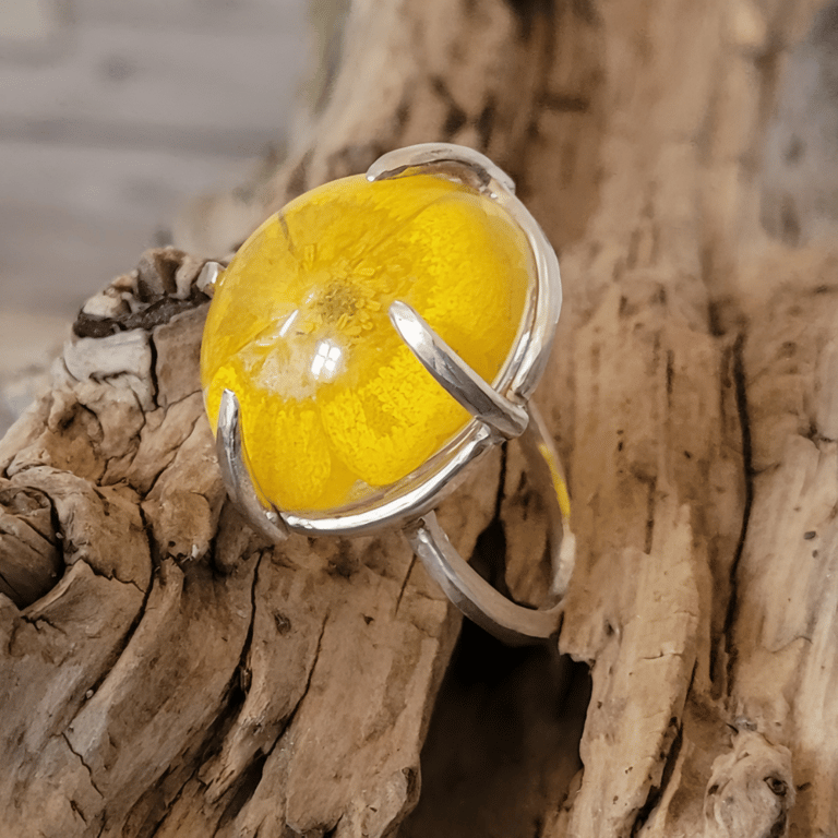 Smørblomst ring.