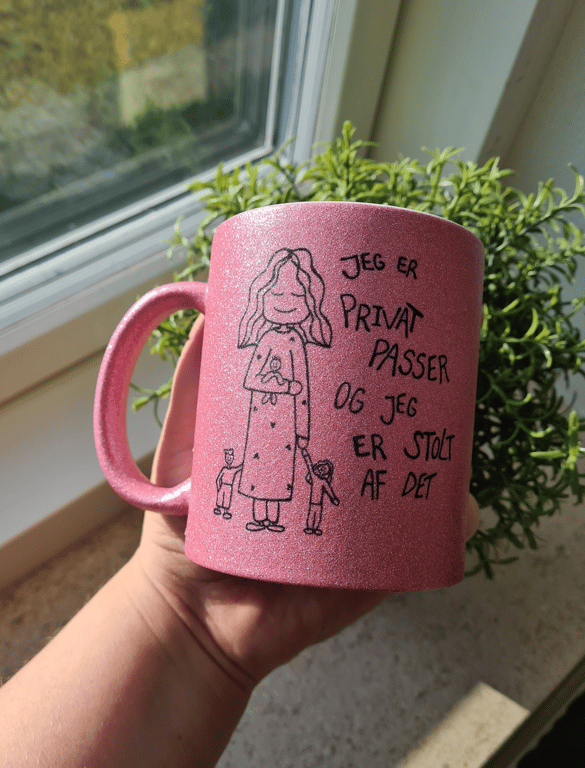 Krus: jeg er privat passer og jeg er stolt af det Pink Glimmer billede 2