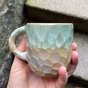 Facetskåret unika kop med hank  – produktbillede