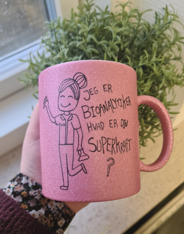 Krus: Jeg er bioanalytiker, hvad er din superkraft Pink Glimmer