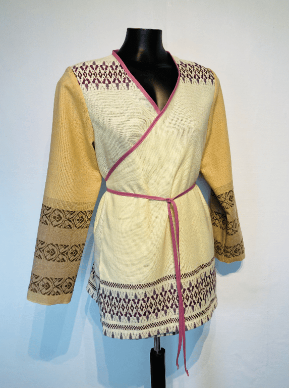 Winnie-bluse med lilla mønster 