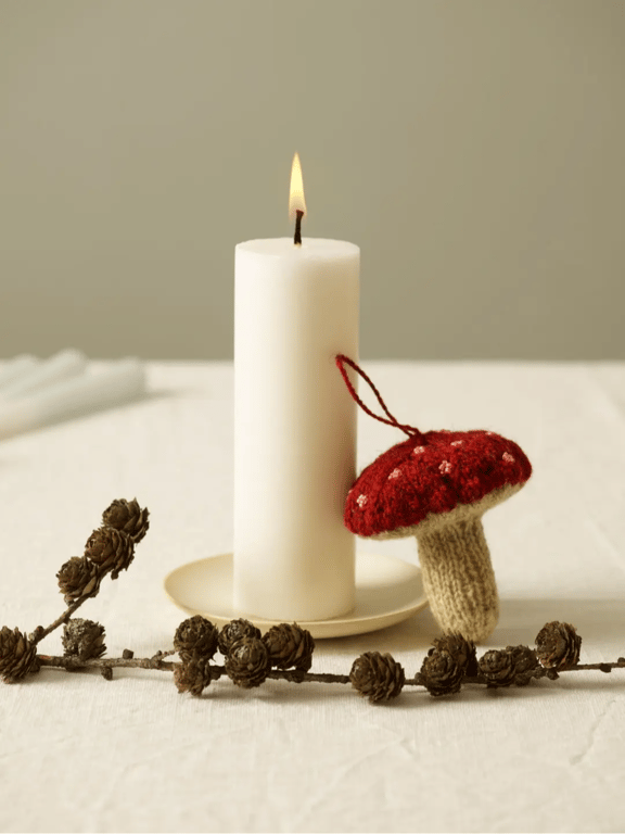 Opskrift: Julepynt - Fluesvamp strikket i finuld billede 2