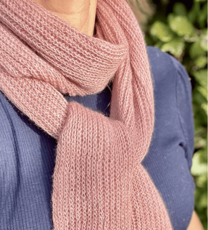 Gabi Scarf strikkeopskrift billede 2