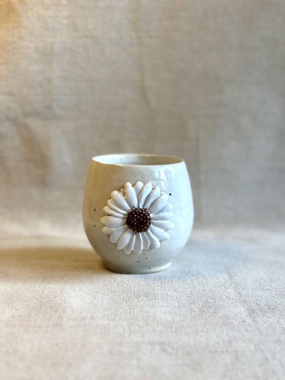 Tusindfryd kop, cremefarvet billede 2