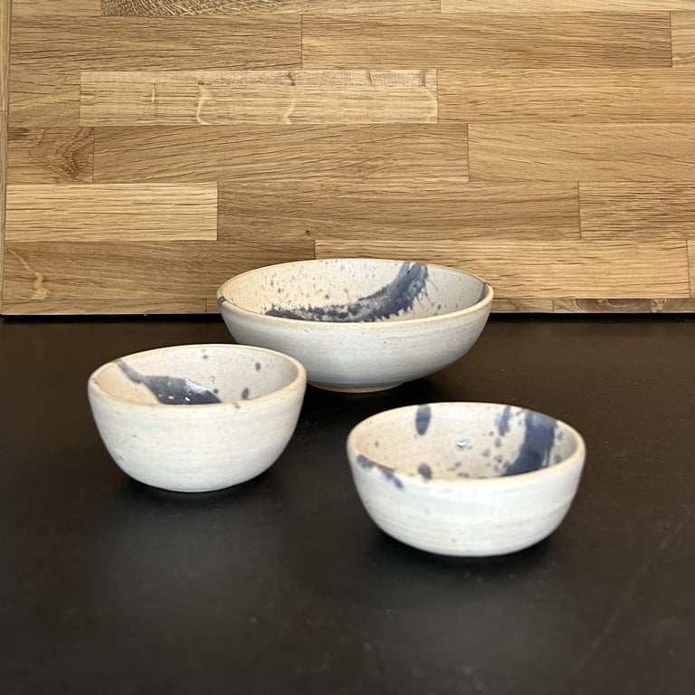 Sæt med 3 små skåle billede 2