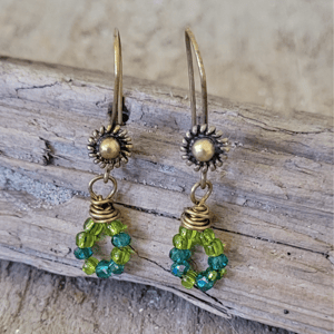 Ørekroge med glas perler. – produktbillede