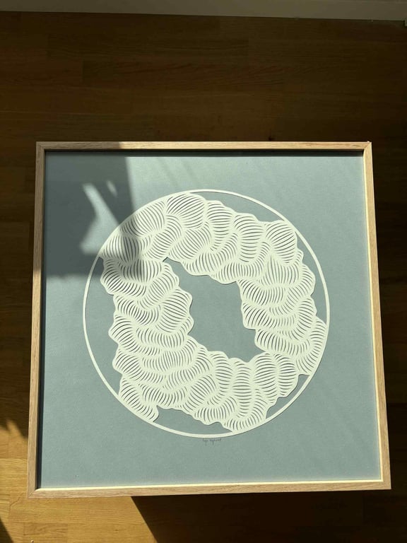 50x50cm papercut, dueblå, indrammet  (4)