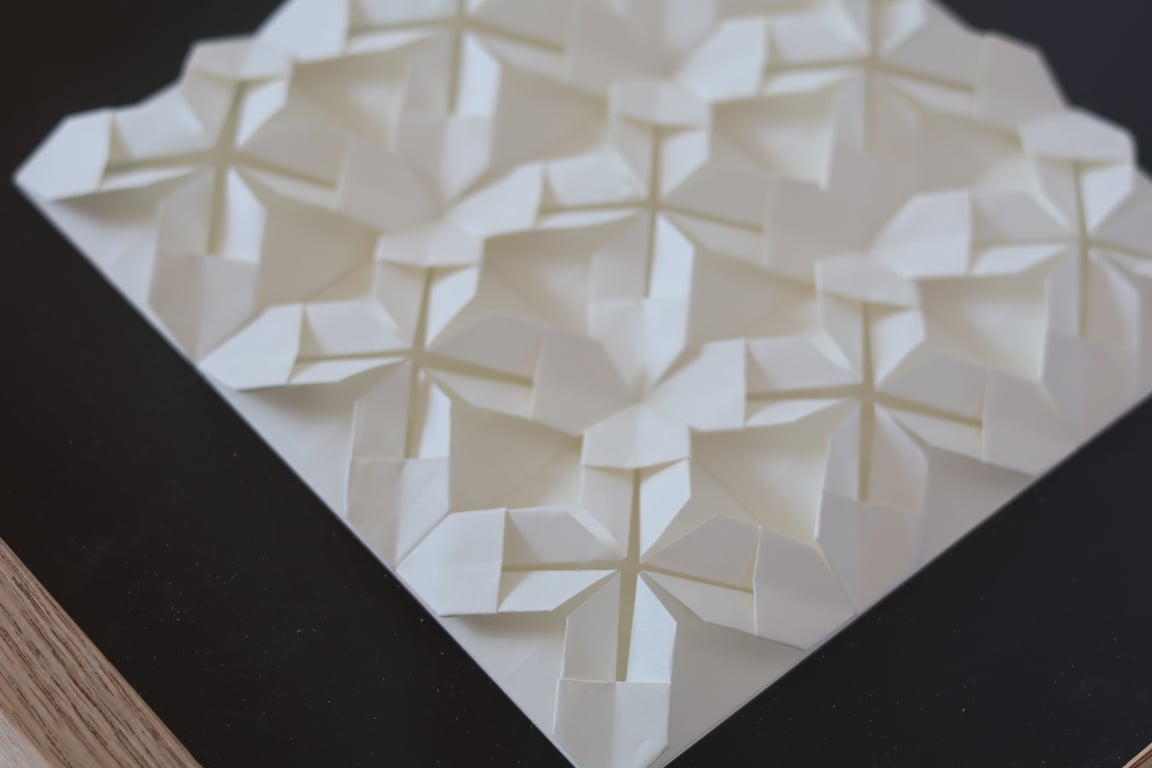 30x30cm foldet papirværk, sort, naturhvid, indrammet (3)