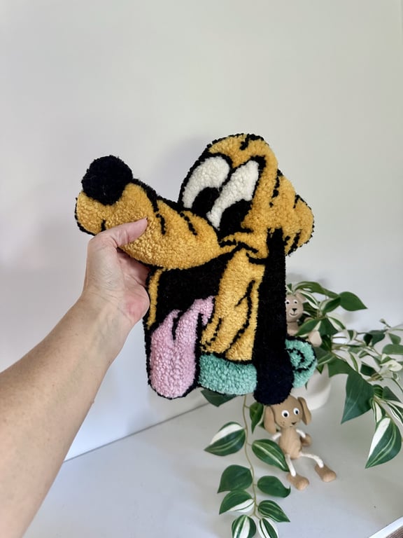 Tuftet tegneseriefigur som vægophæng i 100% uld billede 2