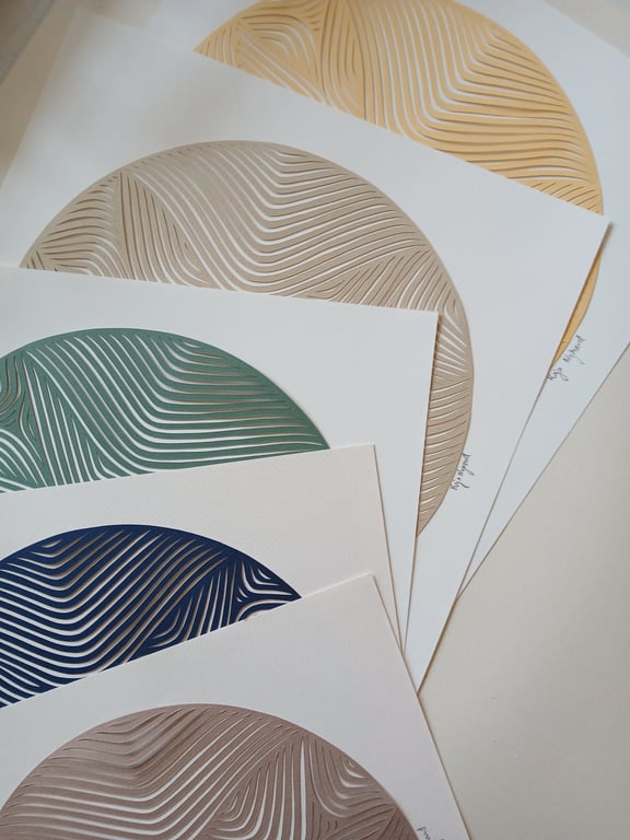 30x30cm papercut, beige, indrammet  (2)