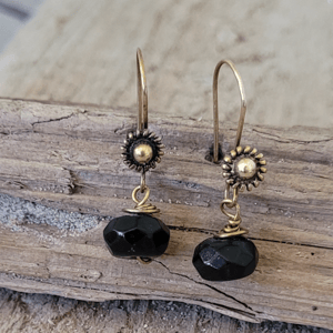 Ørekroge med onyx.  – produktbillede