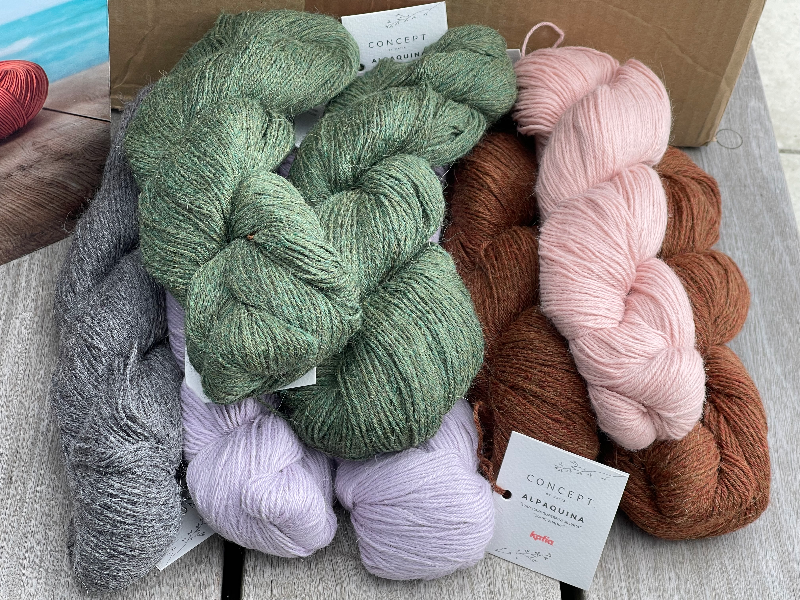 Kit: Babyjumper i alpakka garn - str. 3 og 6 mdr. vælg mellem 15 farver (13)