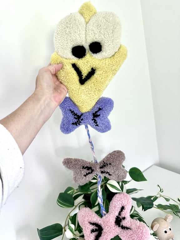 Tuftet drage som vægophæng i 100% uld – Håndlavet til børneværelset  billede 3