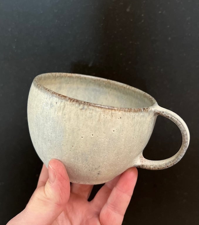 Tekop med hank og hjerte (L) - fløde billede 2