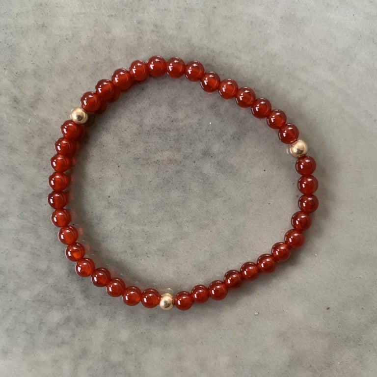 Rød karneol armbånd 4mm