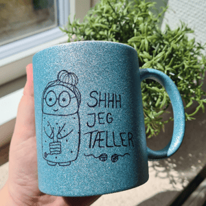 Krus: shhh jeg tæller Lys blå Glimmer – produktbillede