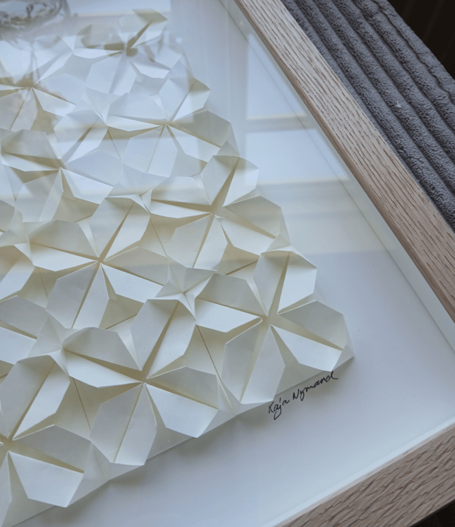 30x30 foldet papirværk, naturhvid, indrammet billede 8