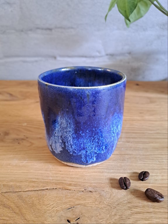 Bumlekoppen kan indeholde 250 ml.