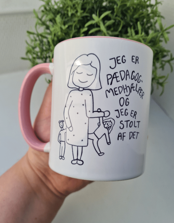 Krus: Jeg er pædagogmedhjælper og jeg er stolt af det Rosa