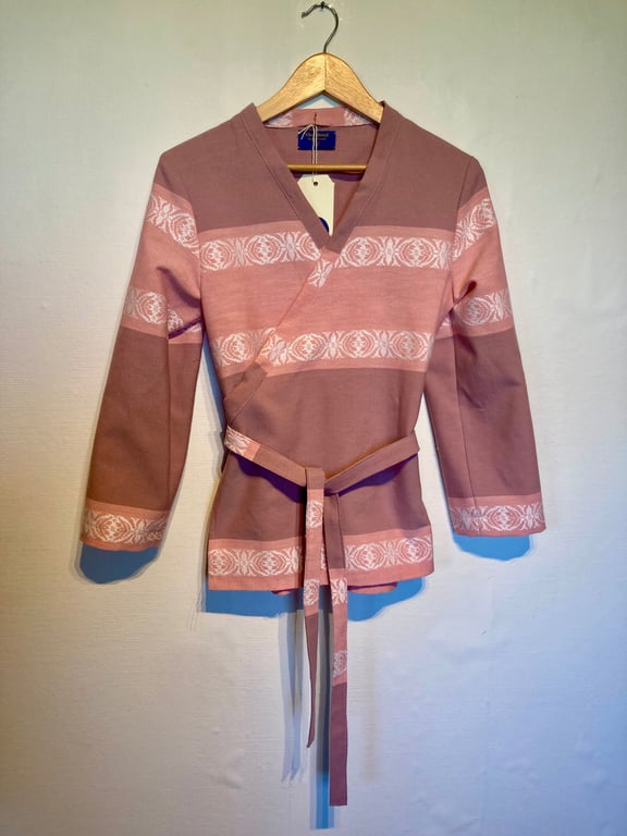 Winnie-bindebluse i støvet rosa billede 6