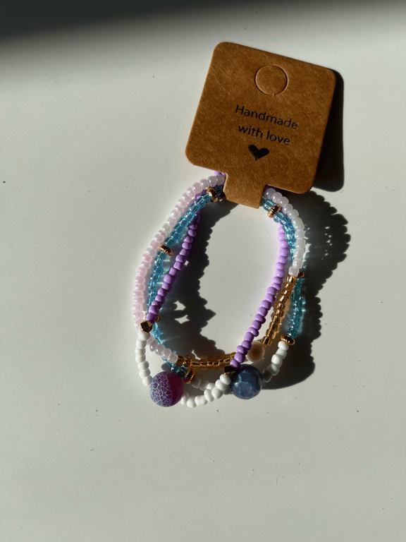 Et sæt armbånd, 3 stk.