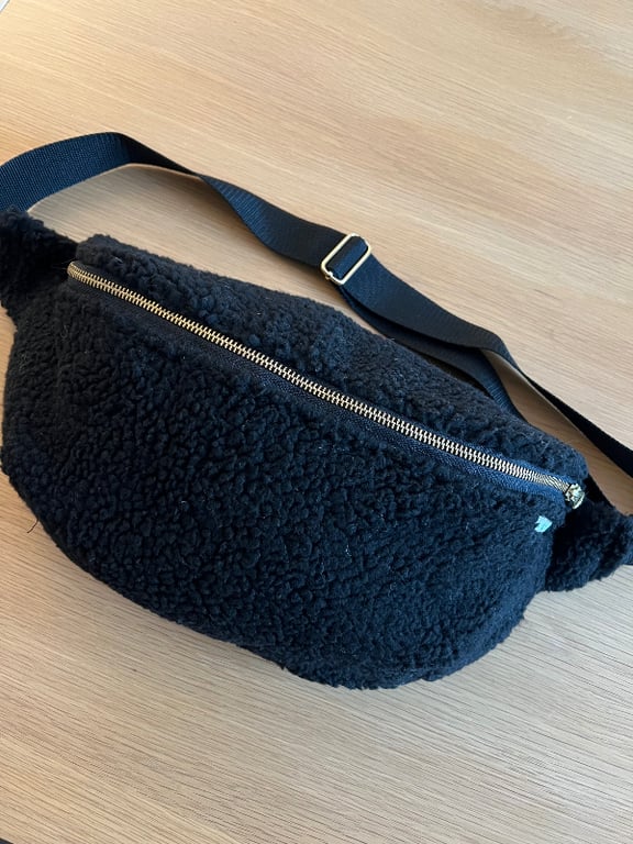 Big bum bag i sort