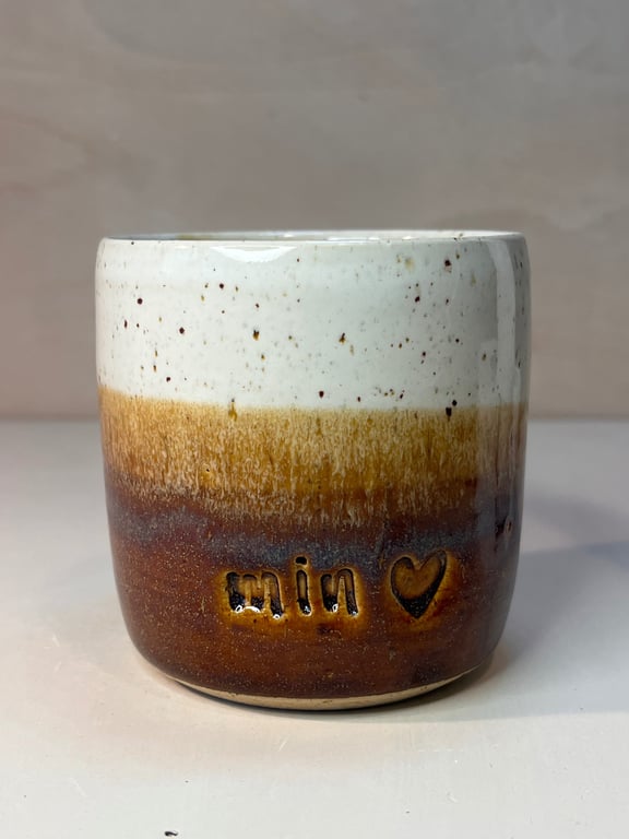 Min kop. 330 ml. H: 8,5 cm