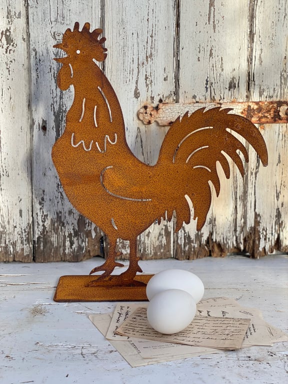 Hane - Stående i rust.