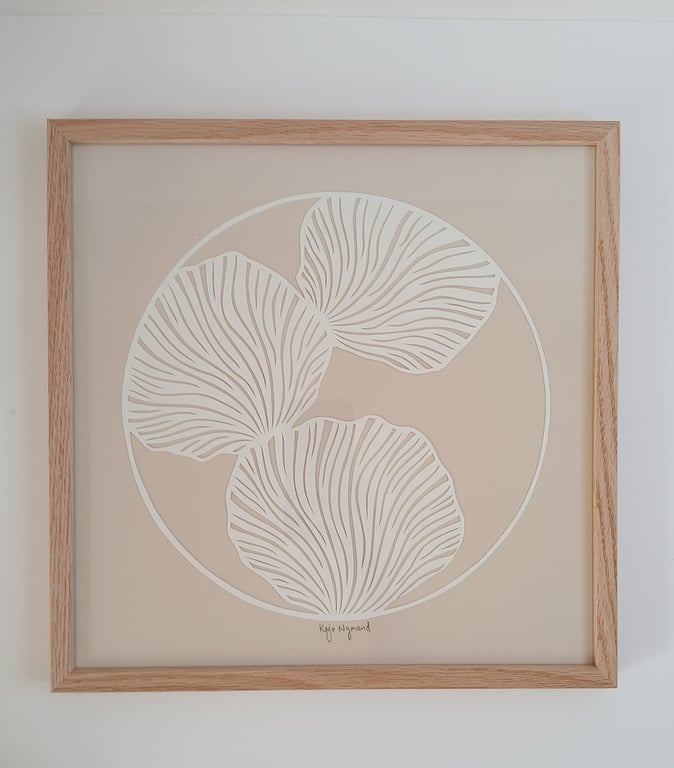 30x30cm papercut, lys beige, indrammet  (5)