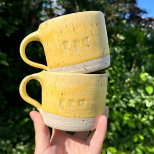 Gule FRU kopper (2. sortering) – produktbillede