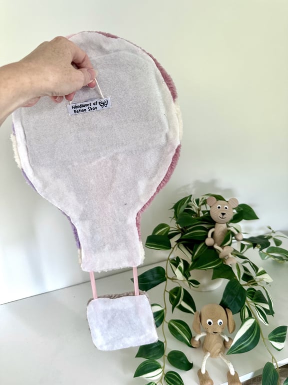 Tuftet luftballon - Håndlavet vægkunst i 100% uld. billede 4