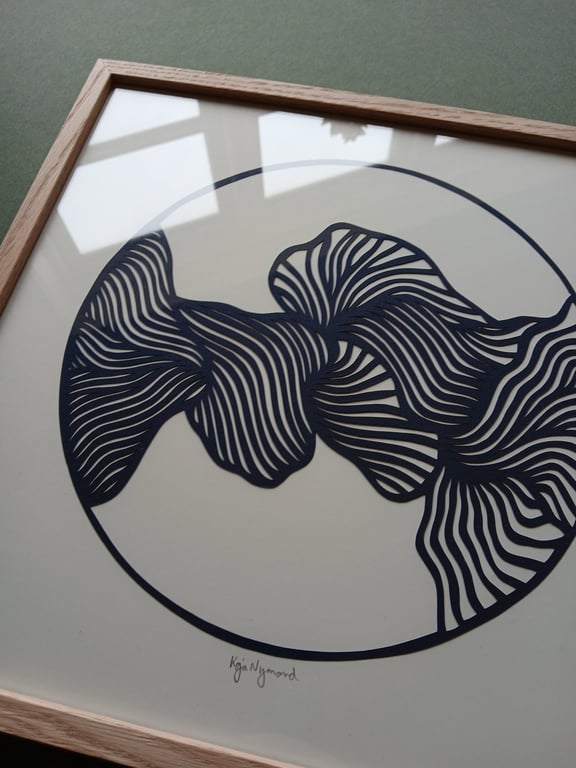 30x30cm papercut, Marineblå. indrammet (2)