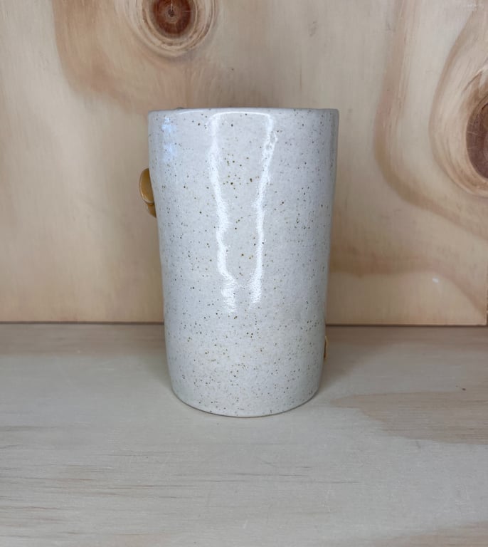 Vase med gule blomster  billede 3