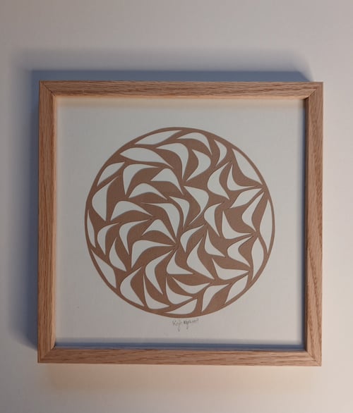 20x20cm papercut, nougat, indrammet 