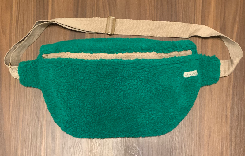 Bum bag i grøn teddy
