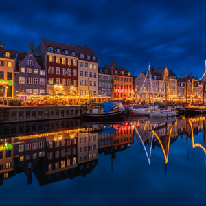 Nyhavn under lysfestivalen i København – produktbillede