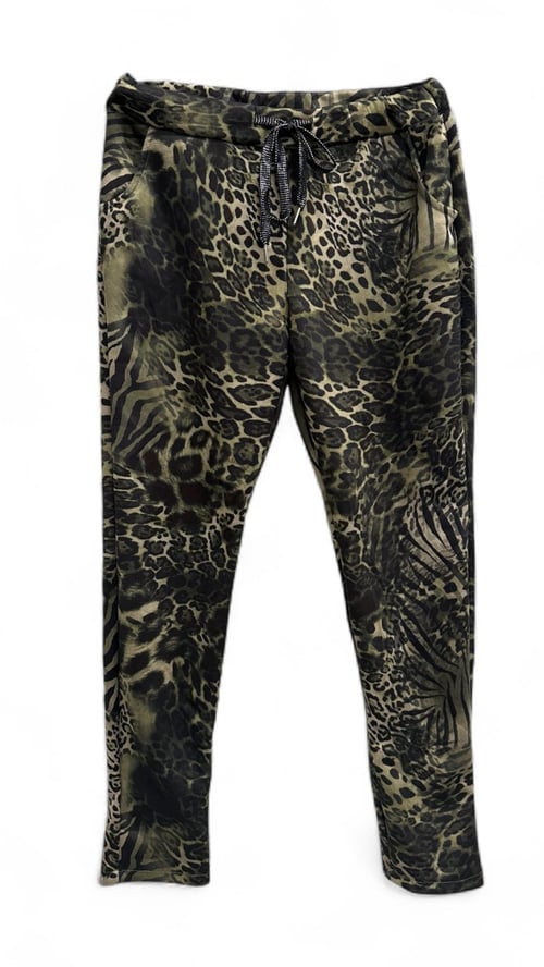 Dagmar leopard pants, Army leopard/zebra. Onesize 36-44 (3)