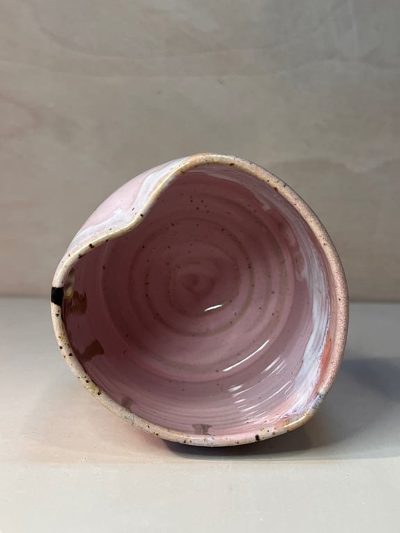 Dig hjerteformet kop. 320 ml. H: 8 cm billede 4