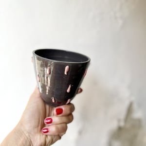 Sortler med spikes – produktbillede