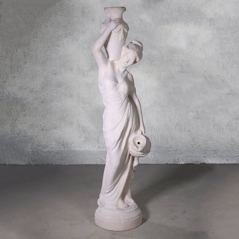 Athena romantisk figur.