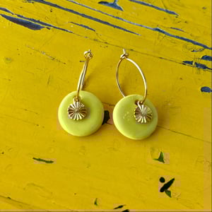 Øreringe gul – produktbillede