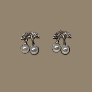 Hvide Øreringe – produktbillede